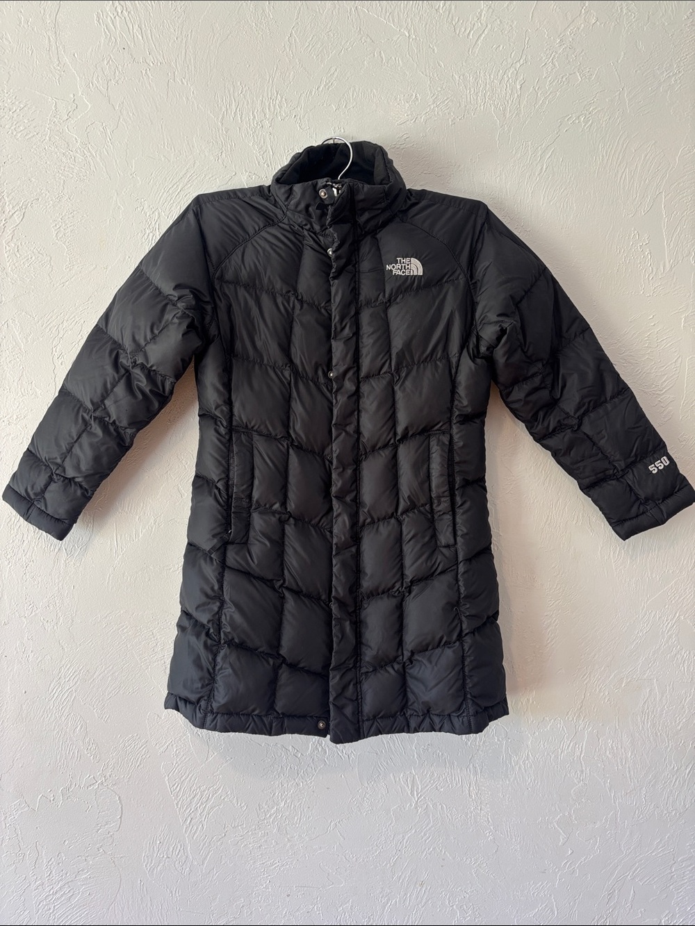 The North Face Girls 550 Black Long Puffer Coat size 7/8 small